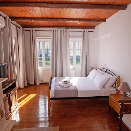 Mylos House With Sea View Apartament *